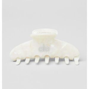 ALO Yoga White Pearl Hair Claw Clip